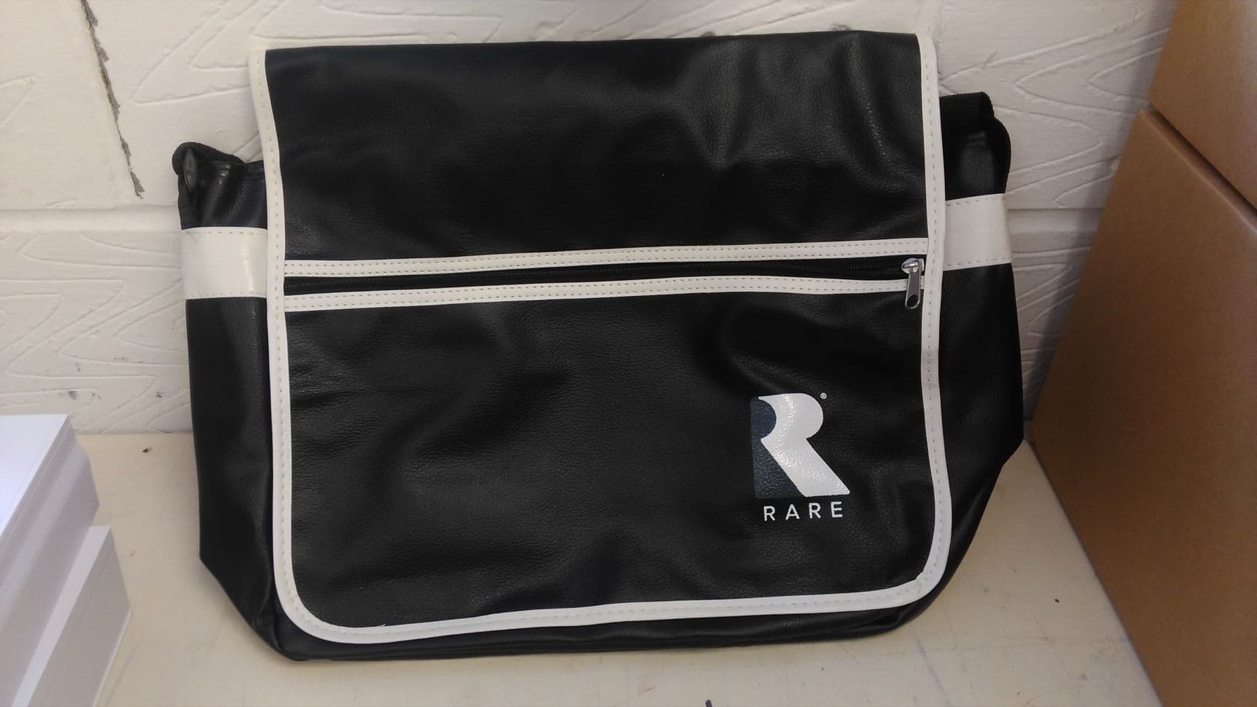 Retro style branded bowling bag